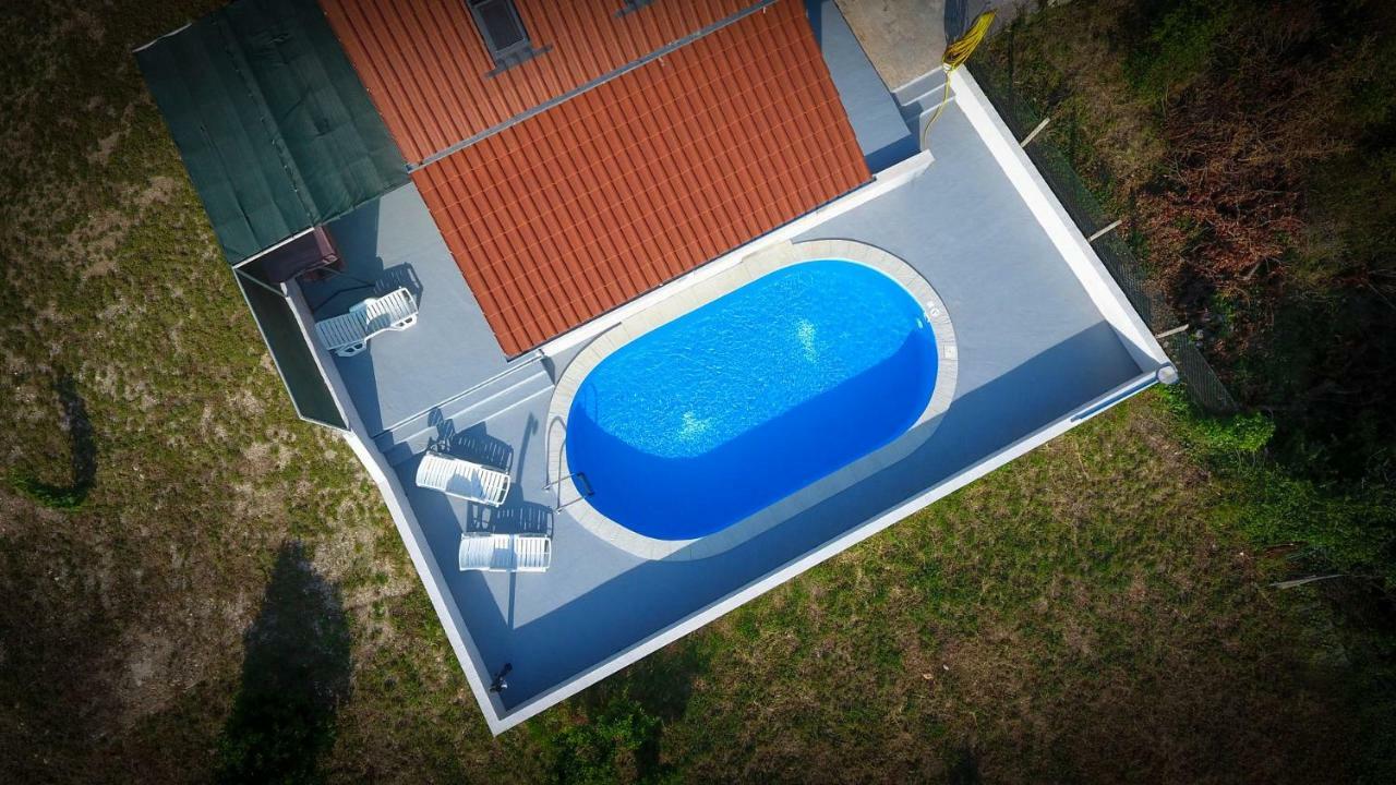 Villa Baras Garden - House With Pool Mirca  ภายนอก รูปภาพ